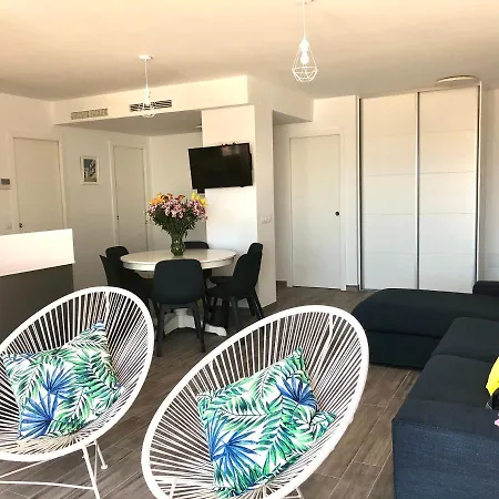 Apartament Vistamar *
